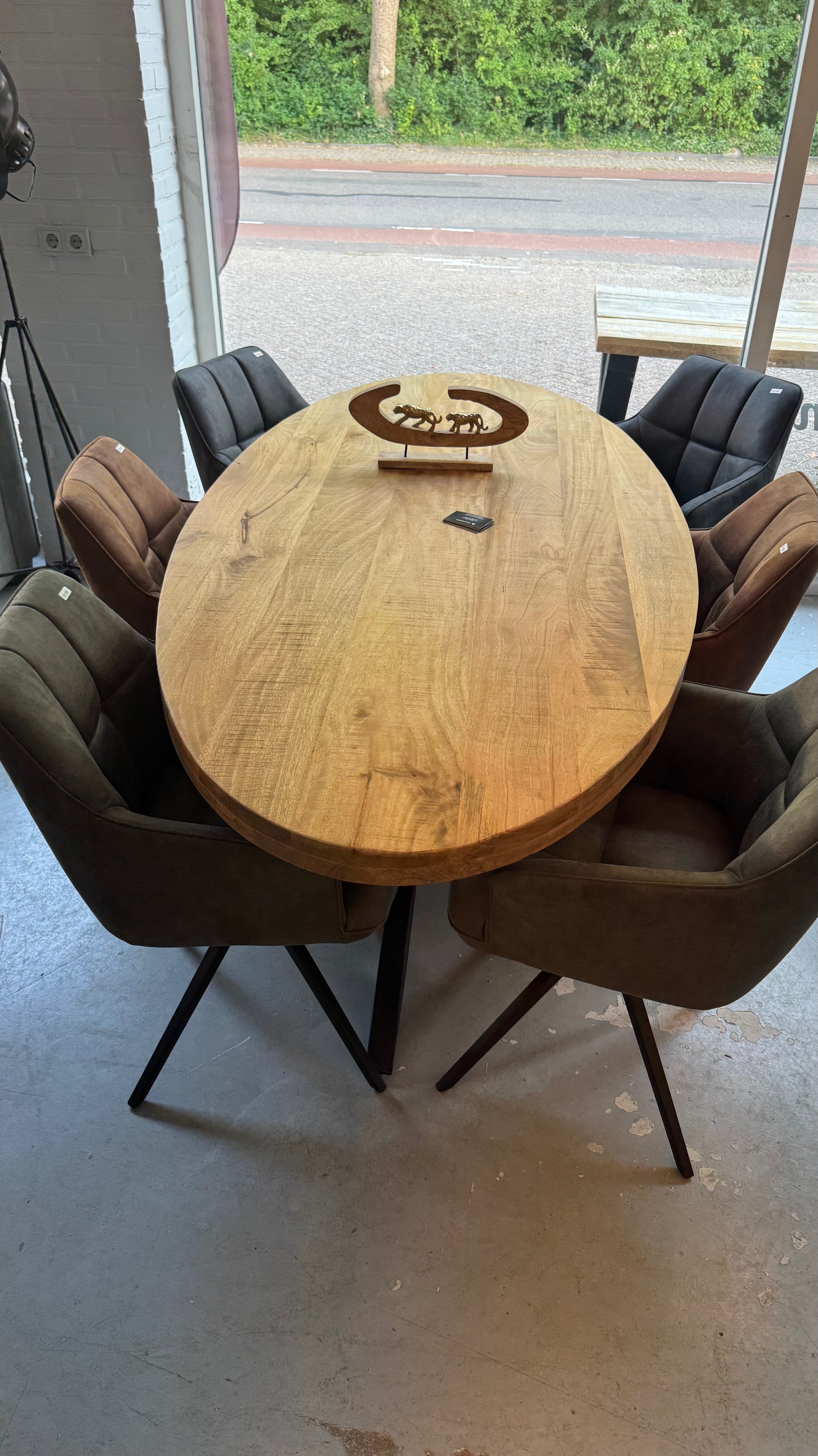 Mangohouten Eettafel Gerrit ovaal - 6 cm dik blad