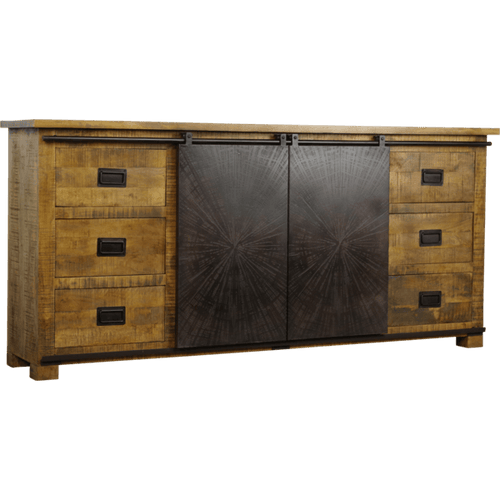 Bradley Dressoir met houten structuur en zwarte metalen schuifdeuren, industriële uitstraling, veel opbergruimte.